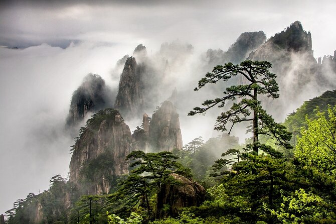 1-Day Mt. Huangshan Tour with Optional Hongcun & Xidi Village - Why Mt. Huangshan works well as a one-day tour