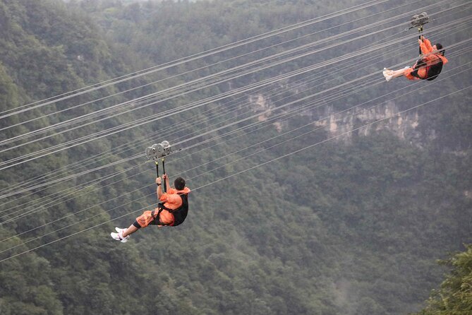 1-Day Private Tour to Glass Bridge & Yellow Dragon Cave - Crossing Zhangjiajie Glass Bridge