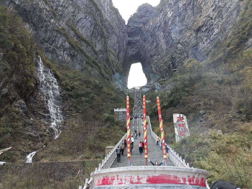 1-Day Private Tour to Zhangjiajie Highlights - Hotel pickup makes a large park easier