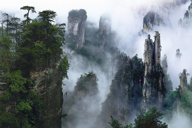 1-Day Private Zhangjiajie Tour to Tianmen Mountain & Glass Bridge - Key points to know before booking