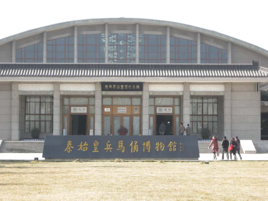 1-Day Terracotta Warriors Tour from Beijing/Chengdu/Shanghai - Meeting your Xi’an guide at the station