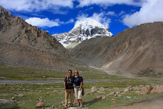 15 Days Mt Everest and Mt Kailash Kora Pilgrimage Group Tour - Yamdrok Lake and Gyantse’s monastery art