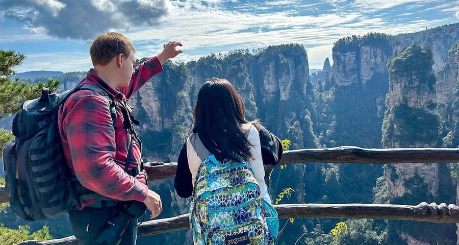2-Day Avatar Mountain, Glass Bridge, and Mt. Tianmen Tour - Why the guides matter here