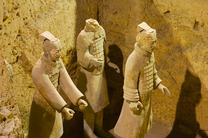 2-Day Xi'an Private Tour: Mount Huashan and Terracotta Warriors - Meeting the Terracotta Warriors