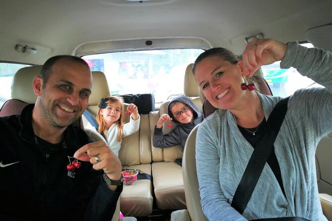 2-Day Xi'an Sightseeing All-Inclusive Private Custom-Made Combo Tour - Guides, meals, and the private car