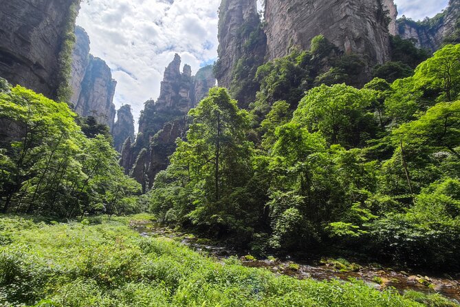 3-Day "A Bite" Of Mysterious West Hunan Tour (Zhangjiajie+Fenghuang) - What the private format changes