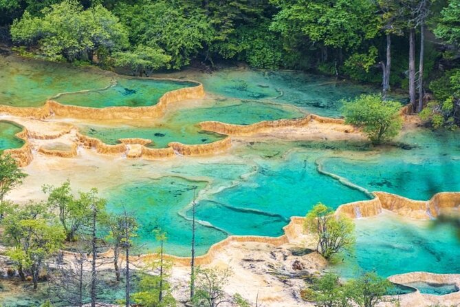 3 Day Private Tour to Jiuzhai Valley and Huanglong - Day 3: Huanglong by cable car or on foot