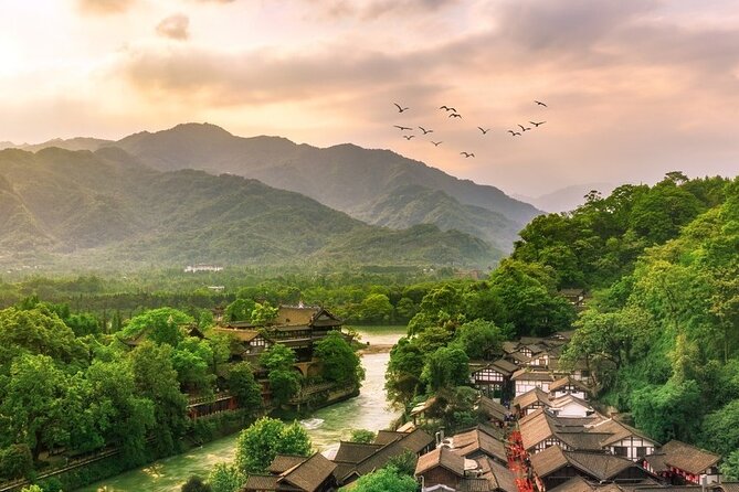 3 Day Private Tour to Jiuzhai Valley and Huanglong - What $980 per person really buys you