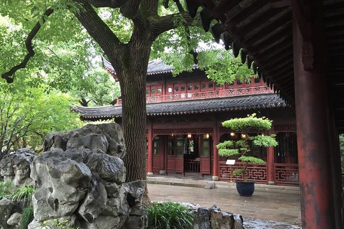 3-Hour Shanghai Yu Garden &Old Town Private Tour with Tea Tasting - The tea tasting and ceremony