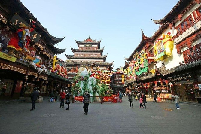 3-Hour Shanghai Yu Garden &Old Town Private Tour with Tea Tasting - Price and value at $80.80 per person