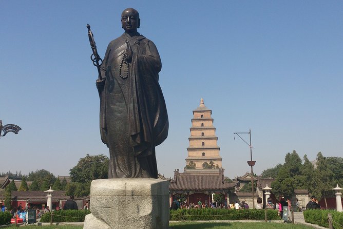 4 Days Xian Private Tour - Arriving in Xi’an with a name board