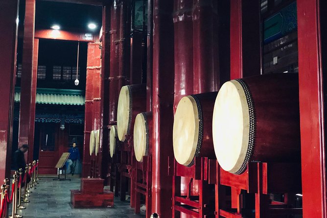 4-Hour Private Beijing Hutong Bike Tour with Dumpling Lunch - Yandai Xie Street and Nanluoguxiang: famous, fun, and busy