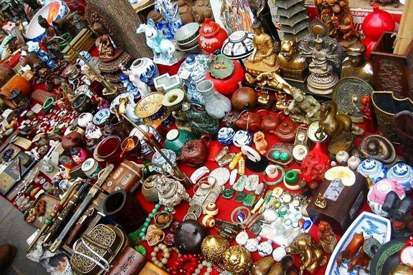 4-Hour Private Shanghai Shopping Tour with Local Expert - A private start from your Shanghai hotel