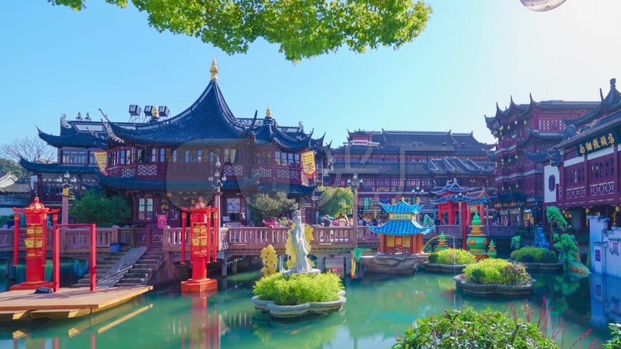 4-Hour Private Shanghai Shopping Tour with Local Expert - South Bund Fabric Market and the tailoring decision
