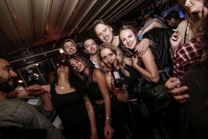 4-Hour Shanghai Pub Crawl (bars & nightclub hopping) - What the $23 price really covers