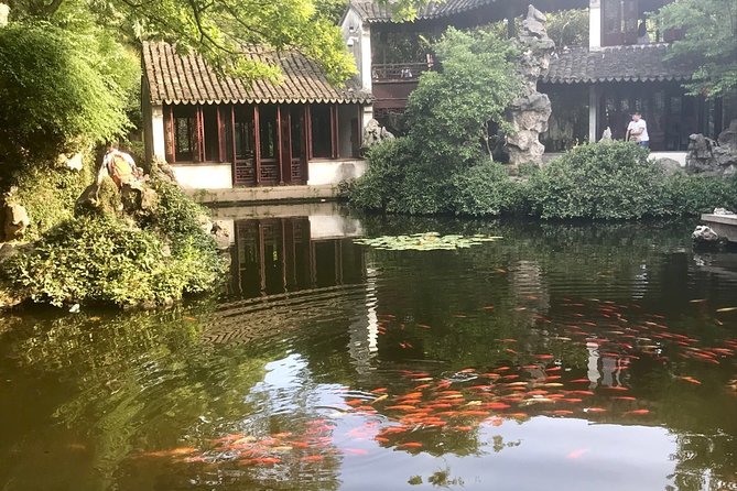 4-Hour Tongli Water Town Private Tour from Suzhou with Boat Ride - The boat ride through Oriental Venice