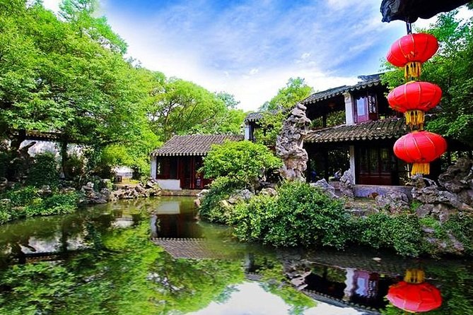 4-Hour Tongli Water Town Private Tour from Suzhou with Boat Ride - Tuisi Garden: a compact Qing Dynasty garden visit