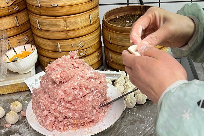 4-Hr Shanghai Layover Tour: Maglev, Wet Market, Food, Landmarks - Bites, sips, and Shanghai-style food