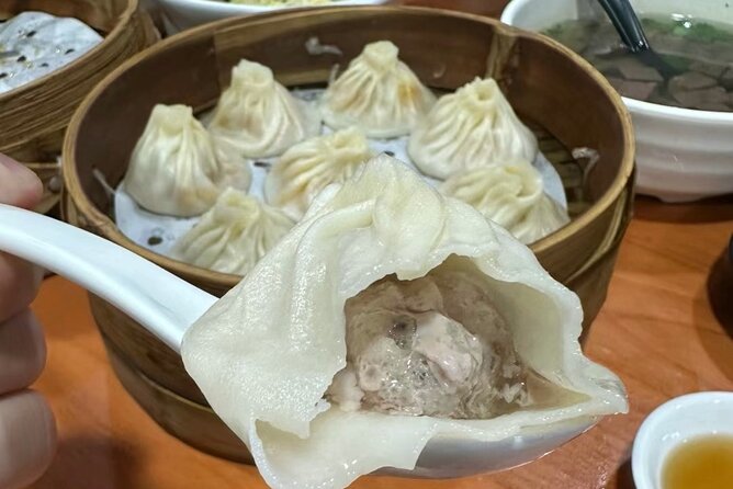 4-Hr Shanghai Layover Tour: Maglev, Wet Market, Food, Landmarks - Choosing transport after the Maglev