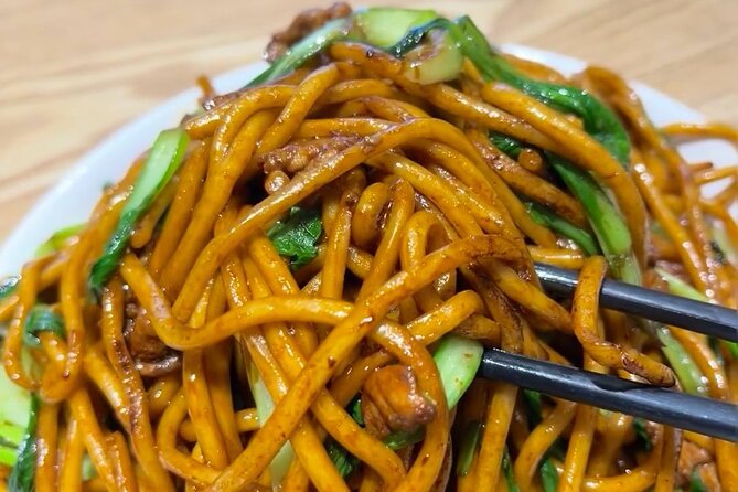 4-Hr Shanghai Layover Tour: Maglev, Wet Market, Food, Landmarks - What the $98 price delivers