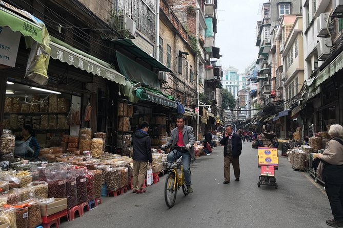 5-Hour Sai Kwan Walking Tour with Unique Food Tasting - A five-hour look at Guangzhou beyond the usual sights