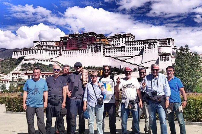 7 Days Lhasa to Kathmandu Overland Small Group Tibet Tour via EBC - Day 6: Rongbuk Monastery and the descent to Gyirong