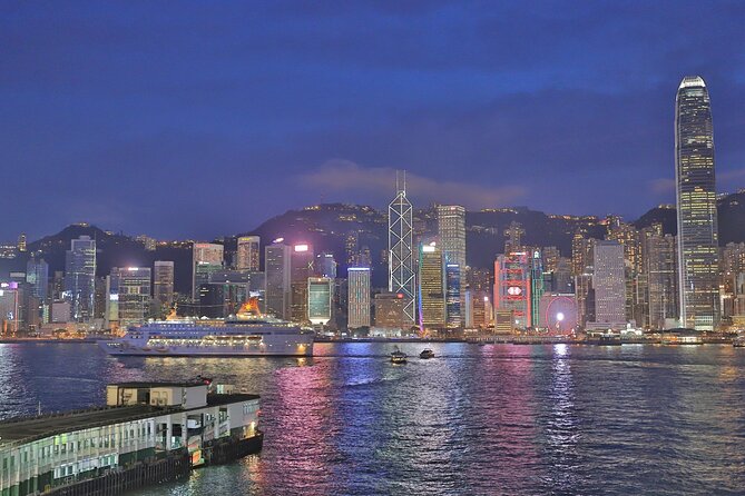 8 Hour Private Excursion Cruise Ship Pick up Tour Driver & Guide - Why this private Hong Kong day works well from a cruise port
