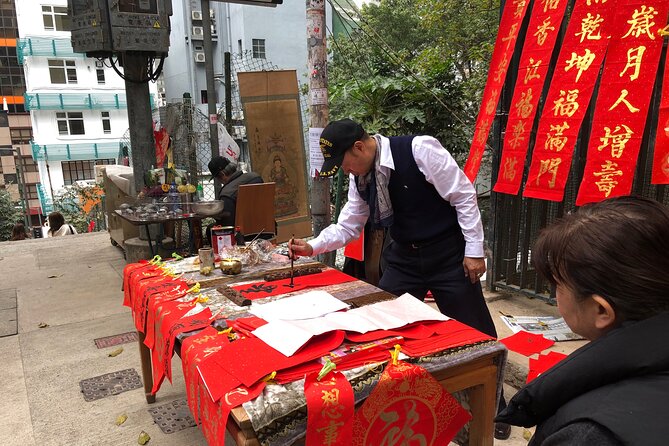 8 Hour Private Excursion Cruise Ship Pick up Tour Driver & Guide - Mongkok markets are for browsing, not a timed shopping spree