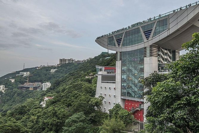 A Private City Tour of Hong Kong with Mercedes-Benz - Lan Kwai Fong and Government House add Central context