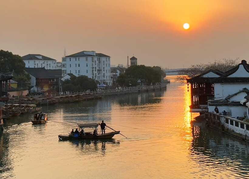 All-inclusive Half-day Private Tour To Zhujiajiao Water Town - What $140 per person really covers