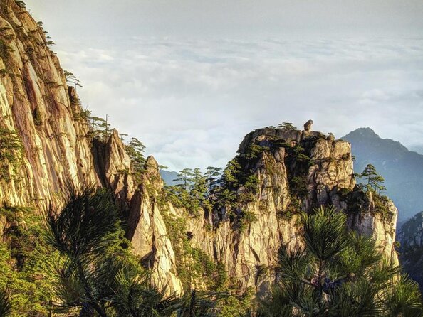 All inclusive Huangshan summit 1 day private tour-No shopping - Strange rocks and the Dreamed Pen of Fine Essays