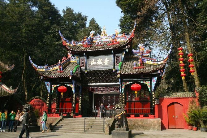 All-Inclusive Private Day Tour of Mount Qingcheng and Dujiangyan - Erwang Temple and the Anlan Suspension Bridge