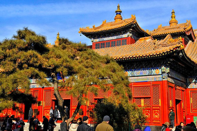 All-inclusive Private Day Trip: Hutongs, Lama Temple & Panda House with Lunch - Entering the Lama Temple’s five halls