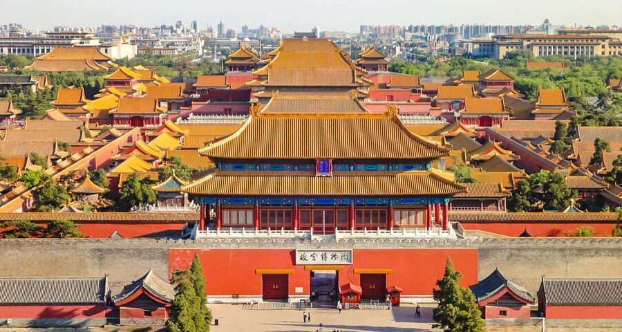 All-Inclusive Tour: Tiananmen Sq, Forbidden City, Great Wall - A short tea stop after the Great Wall