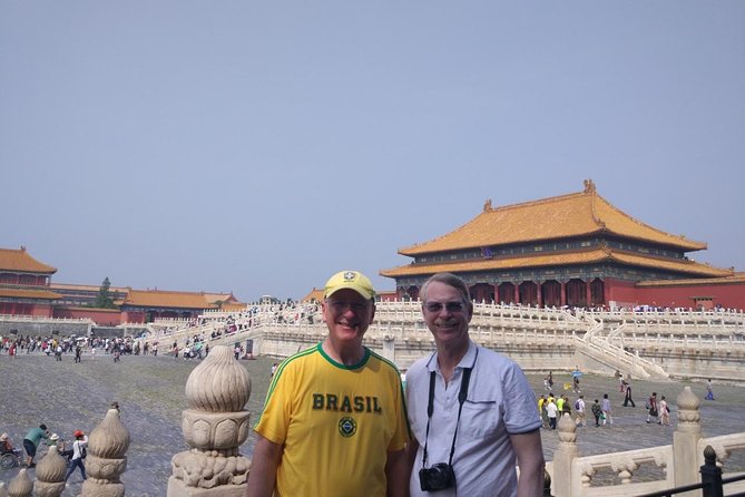 All-Inclusive Tour: Tiananmen Square, Forbidden City, Great Wall - Lunch before the Great Wall
