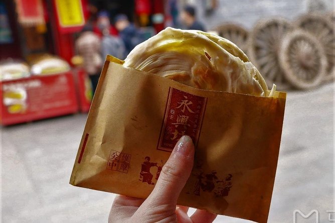 Authentic Old Xi'an Back Alley Food Tour - Key points to know before booking