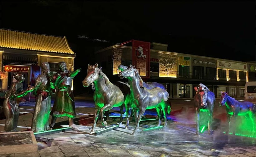Badaling Great Wall Night Tour+ Light Show + Performance - Sunset on the Badaling ridgeline