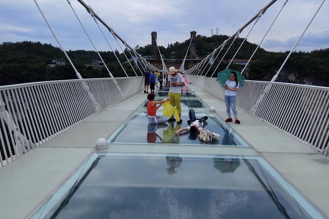 Baofeng Lake,Zhangjiajie Glass Bridge & Grand Canyon day tour - Key points to know before booking