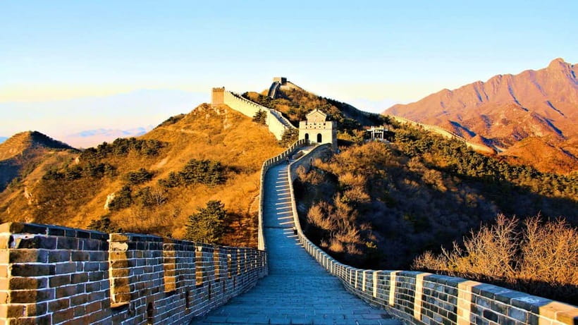 Beijing: Badaling Great Wall Ticket with Day & Night Options - What the guided daytime bus tour adds