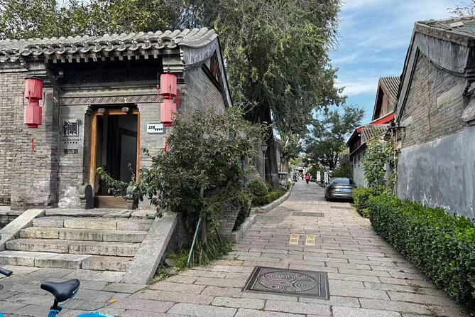 Beijing City Walk: Explore Hutongs Life and Old Beijing - Food, calligraphy, and small local details