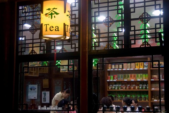 Beijing Exclusive Private Shopping Tour: Curated Just for You - Glasses City and the half-hour prescription option
