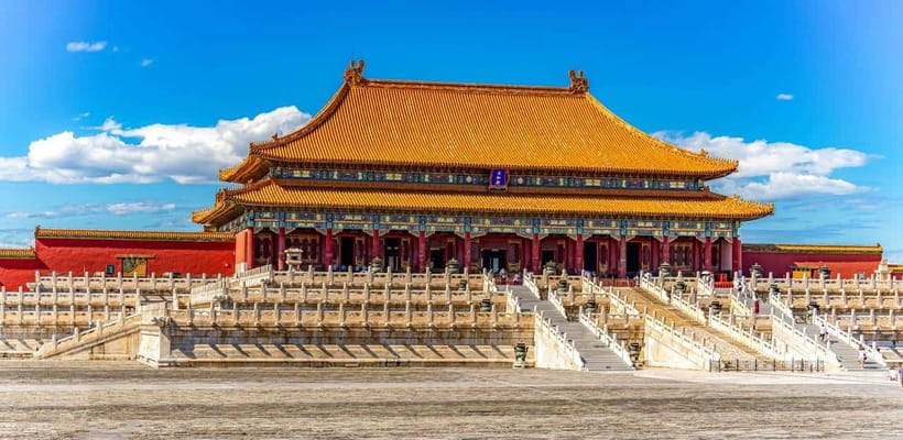Beijing: Forbidden City and Tian’anmen Square Waking Tour - How the guides affect the experience