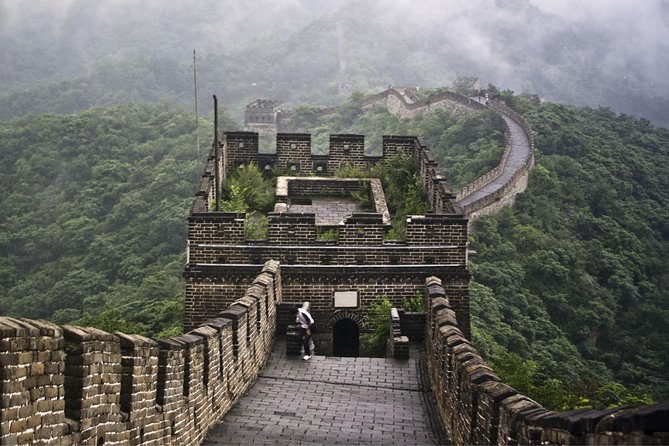 Beijing Group Coach Tour to Mutianyu Great Wall Without Lunch - Cable cars, shuttle buses, and the cost of convenience