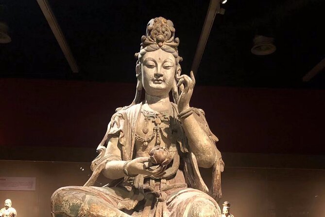 Beijing Half Day: National Museum of China In-depth Tour with Subway Transfer - How A Guide Helps In Crowded Galleries
