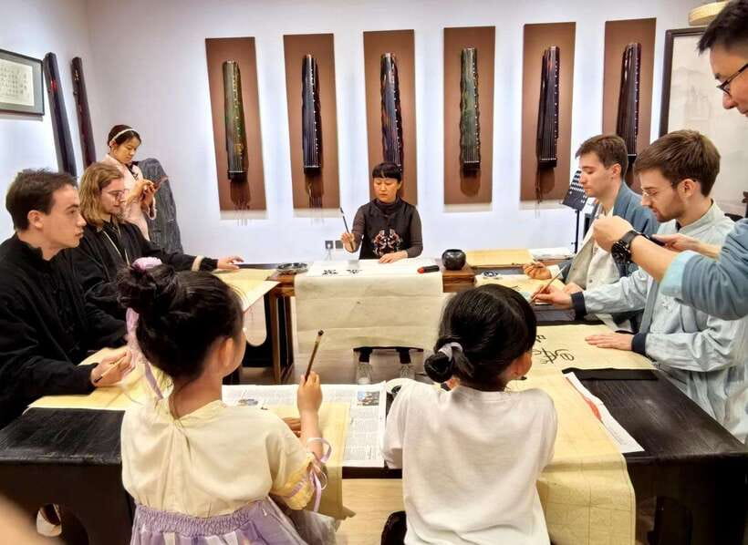 Beijing Hands-On Culture Tour: Tea, Instrument, Calligraphy - Who will enjoy this most