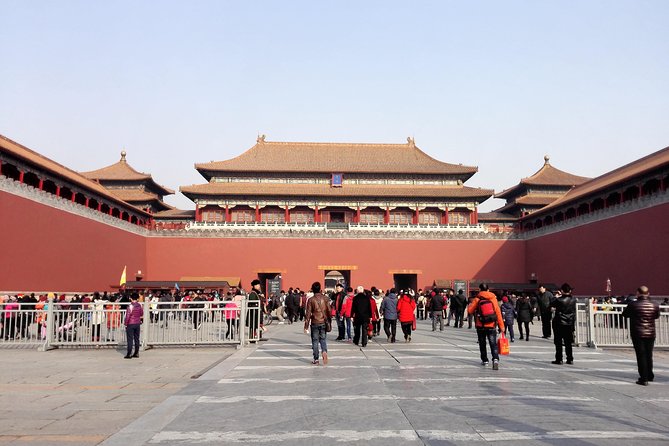 Beijing Highlights Tour: Tian'anmen Square, Forbidden City, Mutianyu Great Wall - Lunch and the road to Mutianyu
