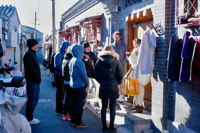 Beijing Historic City Guided Walking Tour + Calligraphy Creation - The guide makes the difference