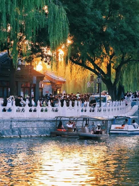 Beijing Hutong Dinner and Beer Walking Private Tour - Craft beer in a historic alley