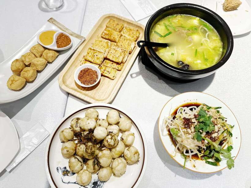 Beijing Hutong Food Crawl Delights: Peking duck, Hotpot&More - The guides are a major part of the value