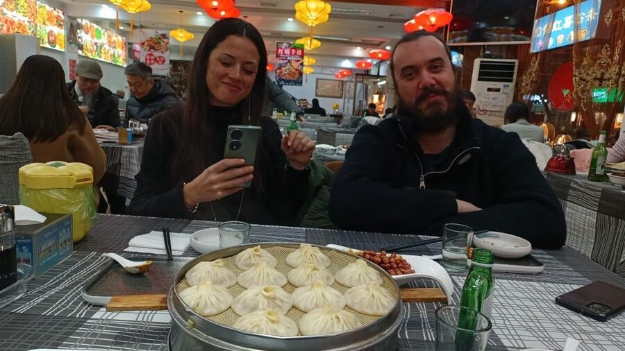 Beijing: Hutong Private Culinary Walking Tour - Markets, bakeries, shops, and local restaurants